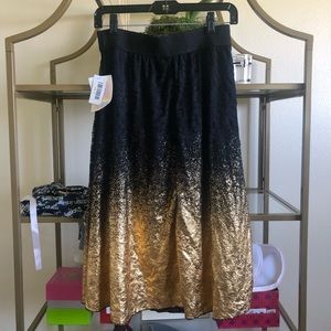 NWT LLR holiday skirt